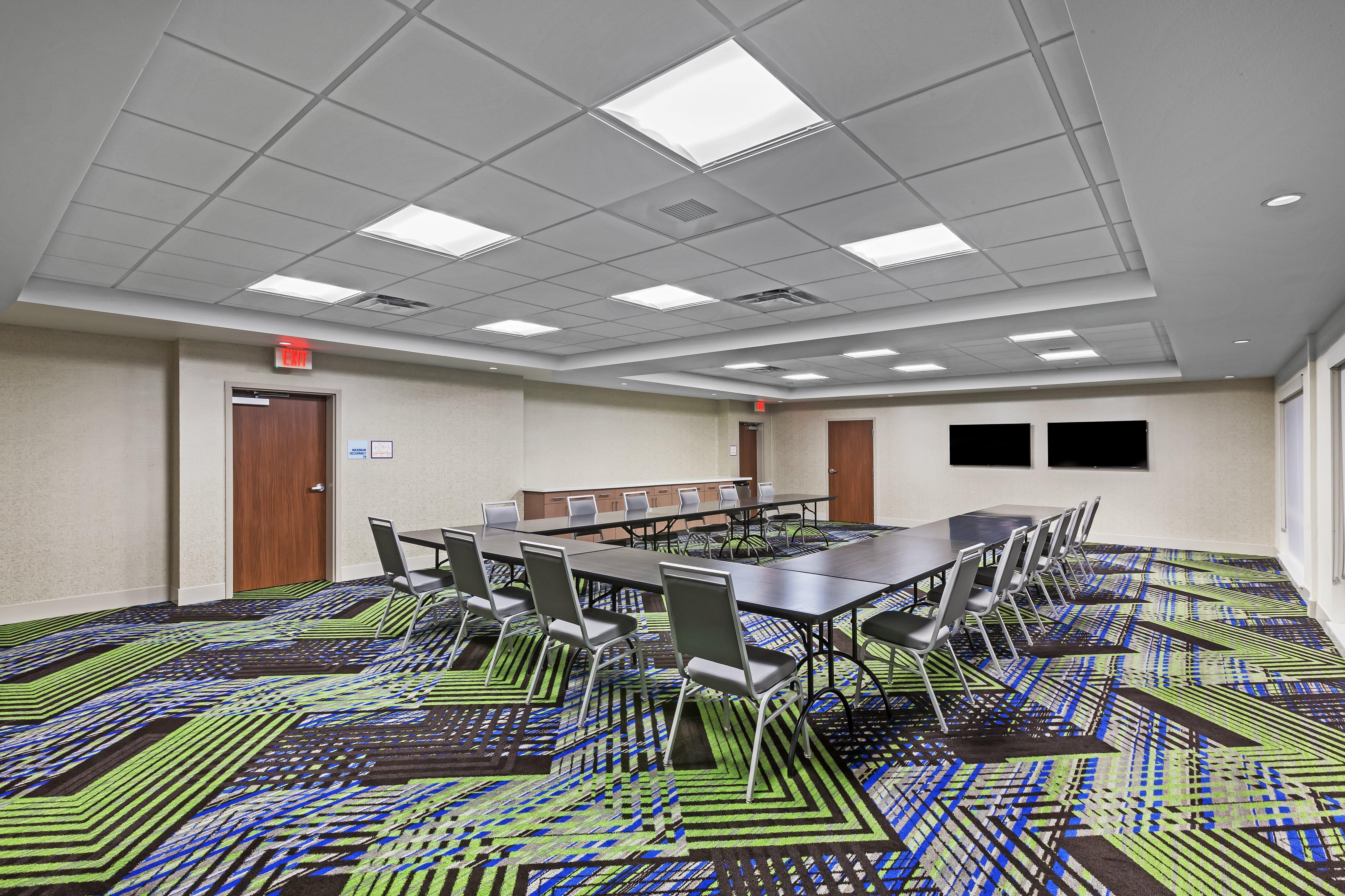 Holiday Inn Express And Suites Chanute By Ihg Экстерьер фото